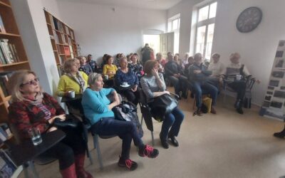 Seniori v knižnici – 12. 2. 2026